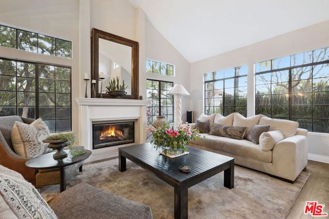 5565 Eagle Point Cir, House other with 4 bedrooms, 3 bathrooms and 3 parking in Westlake Village CA | Image 11