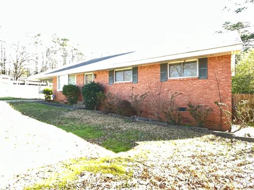 101 Hiawatha Dr, Little Rock, AR, 72205-4822 | Card Image