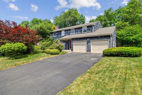 24 Pioneer Dr, West Hartford, CT, 06117-3052 | Card Image