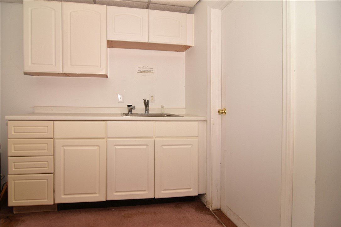 Commercial Lease in Tiverton 4