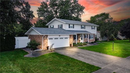 513 Crestmore Ave, Mattoon, IL, 61938-4621 | Card Image