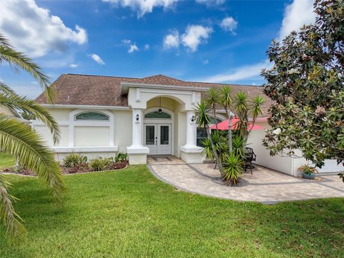 9253 Water Hazard Dr, HUDSON, FL, 34667-8568 | Card Image