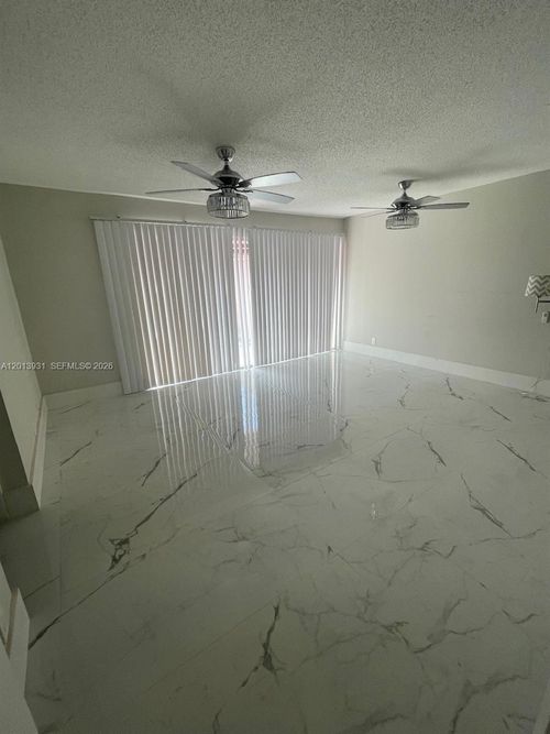 2-8203 Nw 9th Ct, Plantation, FL, 33324-1220 | Card Image