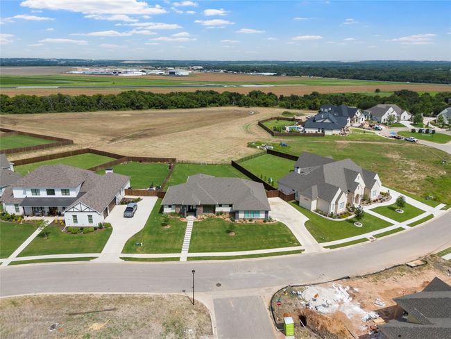 904 Glorietta Ave, House other with 3 bedrooms, 3 bathrooms and null parking in Mcgregor TX | Image 37