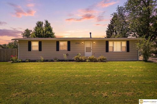 1521 W S St, Lincoln, NE, 68528-1068 | Card Image