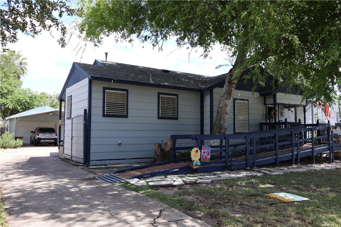 Cornelia Cir, Corpus Christi, TX 78408