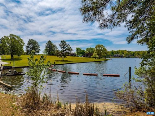942 Jefferson Dr, PALMYRA, VA, 22963-3308 | Card Image