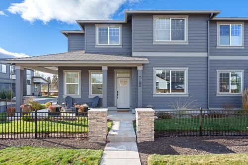 60915 Se Epic Pl, Bend, OR, 97702-3927 | Card Image