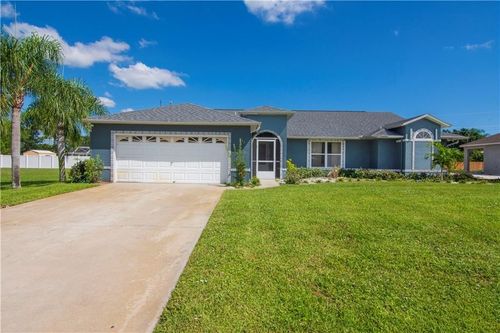 110 Duban St, SEBASTIAN, FL, 32958-6947 | Card Image