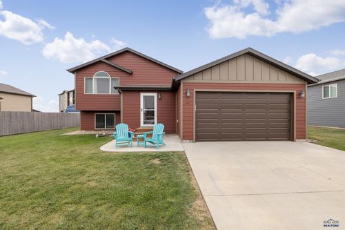 641 Liberty Park Dr, Box Elder, SD, 57719-3700 | Card Image