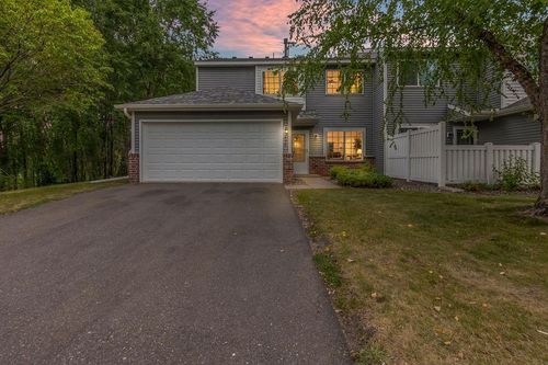 2024 Gresham Ave N, Oakdale, MN, 55128-4411 | Card Image
