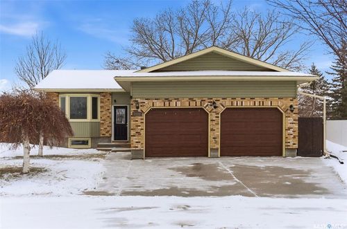 7322 Cribbs Bay, Regina, SK, S4X4H3 | Card Image
