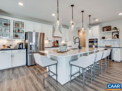 98 Rebecca Ct, Stuarts Draft, VA, 24477-3244 | Card Image