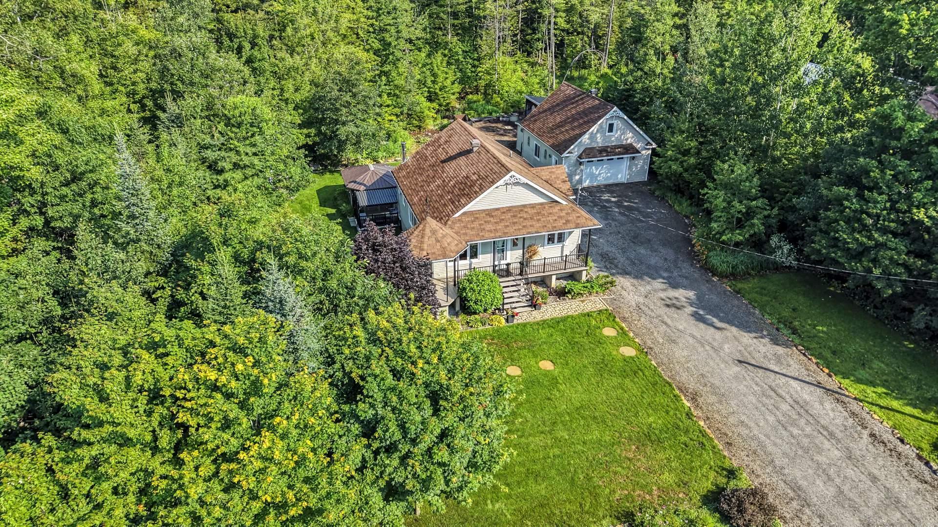 Residential in Sainte-Sophie 5