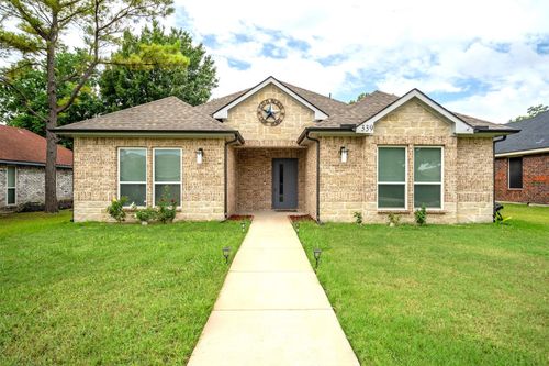 339 S Stewart Ave, Lancaster, TX, 75146-3167 | Card Image