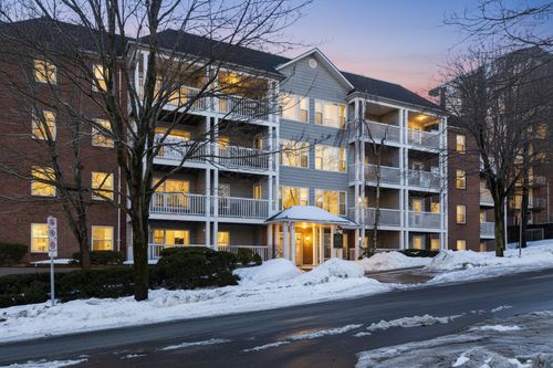 209-5230 Tobin St, Halifax, NS, B3H1S2 | Card Image