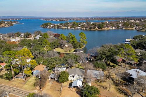 621 Sandy Mountain Dr, Sunrise Beach, TX, 78643-9265 | Card Image