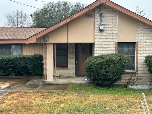 402 Dixon St, Terrell, TX, 75160-3822 | Card Image