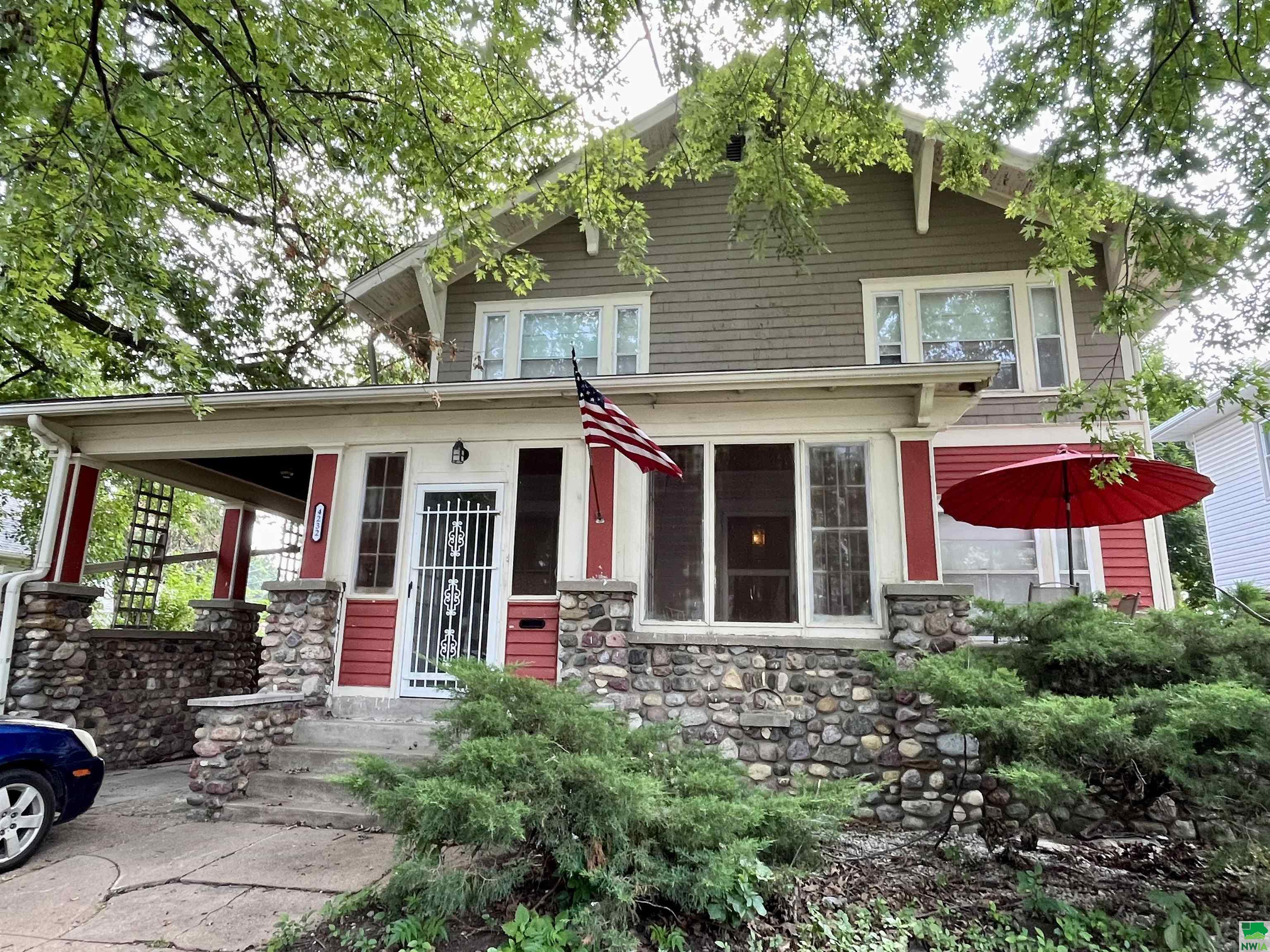 Orleans Ave, Sioux City, IA 51106
