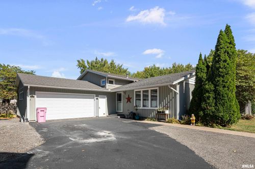 201 E Illinois St, Joy, IL, 61260-7726 | Card Image