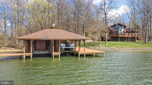 374 Sorbie Ln, MINERAL, VA, 23117-4492 | Card Image