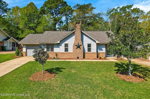 12433 Red Fox Dr, Gulfport, MS, 39503-2416 | Card Image