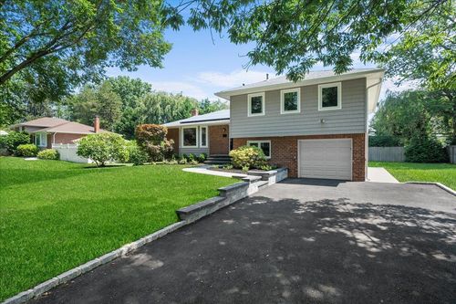 42 Earl Rd, Huntingtn Sta, NY, 11747-1350 | Card Image