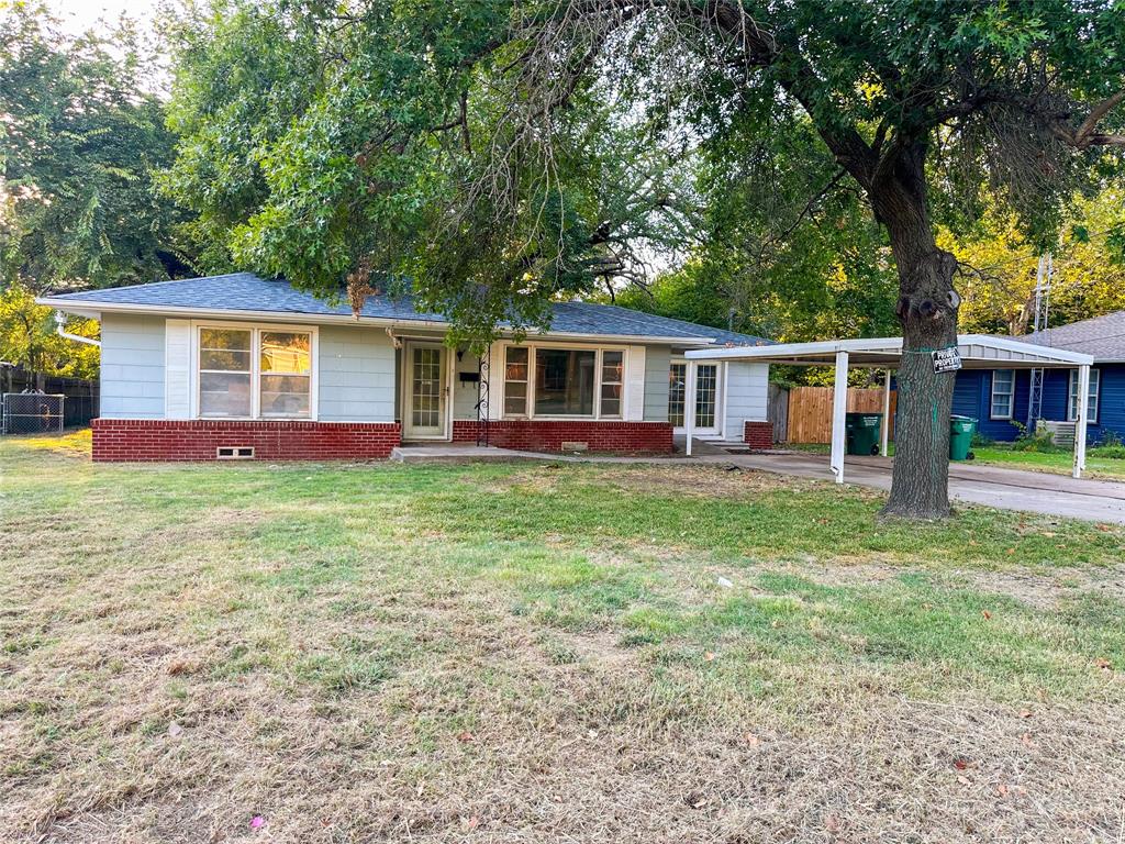 Howeth St, Gainesville, TX 76240