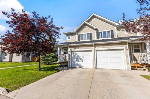 70 Country Village Villas Ne, Calgary, AB, T3K0L7 | Card Image