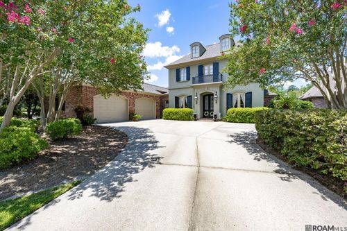 19027 Spyglass Hill Dr, Baton Rouge, LA, 70809-6605 | Card Image
