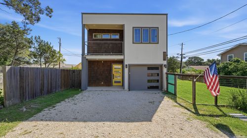 1198 Green Hill Dr, Canyon Lake, TX, 78133-3592 | Card Image