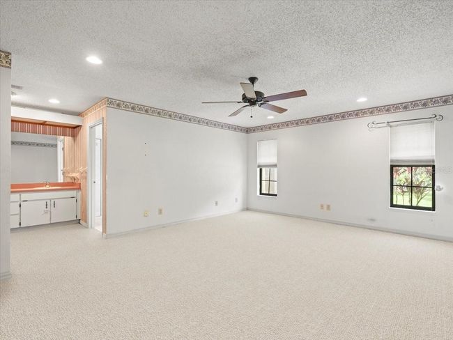 1015 Hastings Ct, House other with 3 bedrooms, 3 bathrooms and null parking in LUTZ FL | Image 18