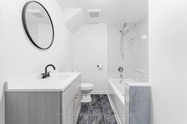 4 Verona St, House other with 4 bedrooms, 2 bathrooms and 2 parking in Trenton ON | Image 32