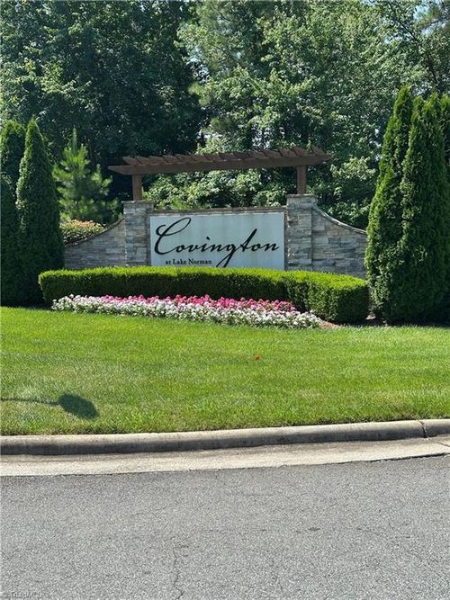 7464 Albemarle Ct, Winston Salem, NC, 27106 | Card Image