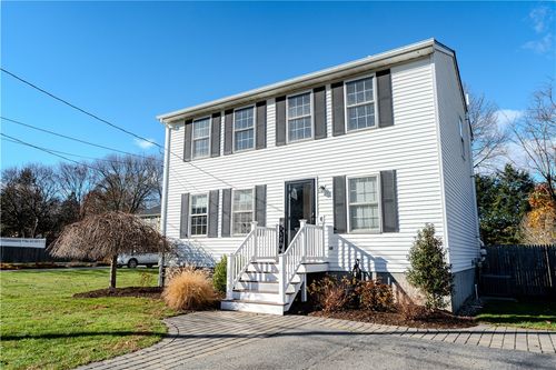 106 Canning St, Cumberland, RI, 02864-2504 | Card Image