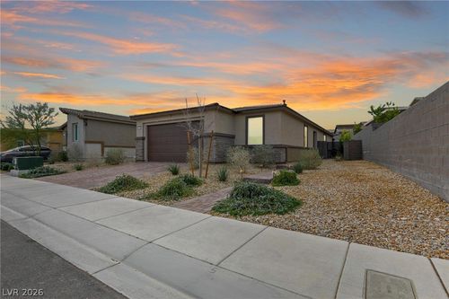 9715 Pacific Pine St, Las Vegas, NV, 89143-1267 | Card Image