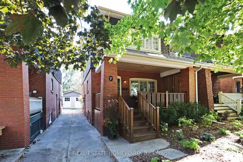 7 Bingham Ave, Toronto, ON, M4E3R1 | Card Image