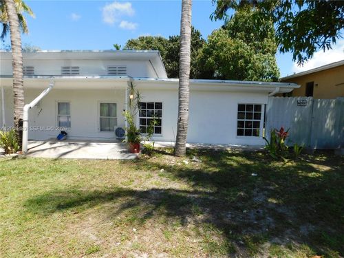 b-10945 Nw 19th Ave, Miami, FL, 33167-3805 | Card Image