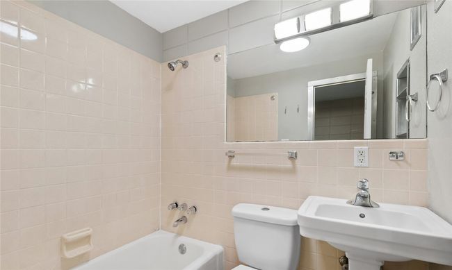 12 S Hill Ave, Condo with 2 bedrooms, 1 bathrooms and null parking in Fayetteville AR | Image 15