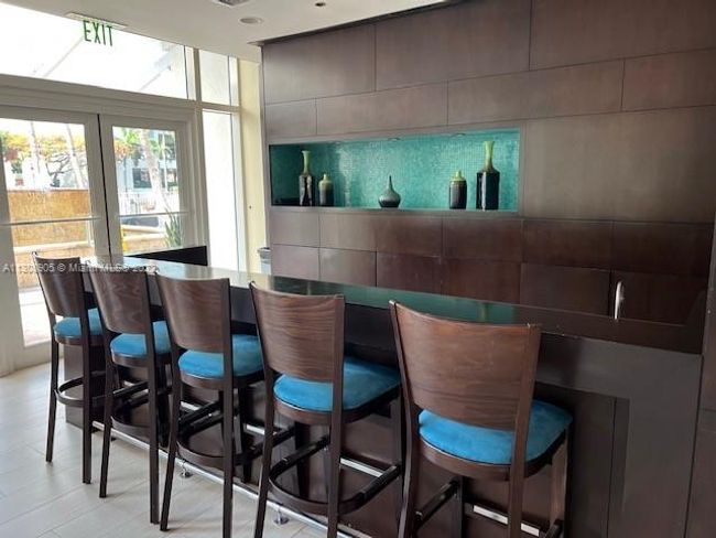 APT-3921 - 31 Se 5 Th St, Condo with 3 bedrooms, 3 bathrooms and null parking in Miami FL | Image 35