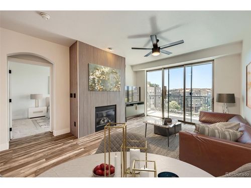 419-9079 E Panorama Cir, Englewood, CO, 80112-3564 | Card Image