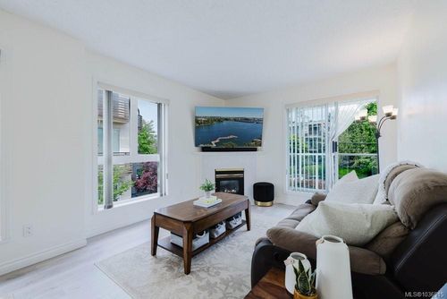 301-331 Burnside Rd E, Victoria, BC, V9A1A6 | Card Image