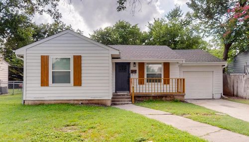 1006 Ralph St, Grand Prairie, TX, 75051-2931 | Card Image