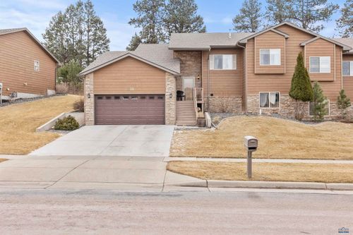 6533 Muirfield Dr, Rapid City, SD, 57702-9548 | Card Image