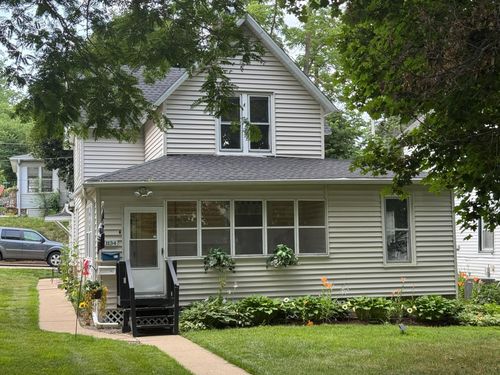 1134 Central Ave, Red Wing, MN, 55066-3137 | Card Image