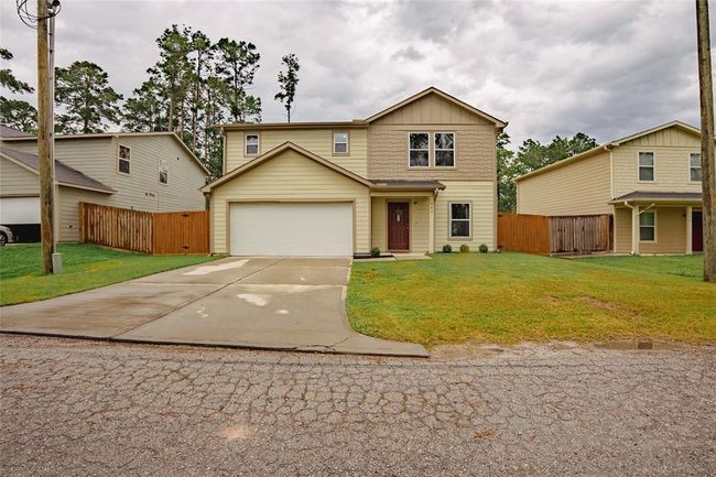 View from front of home. | Image 32
