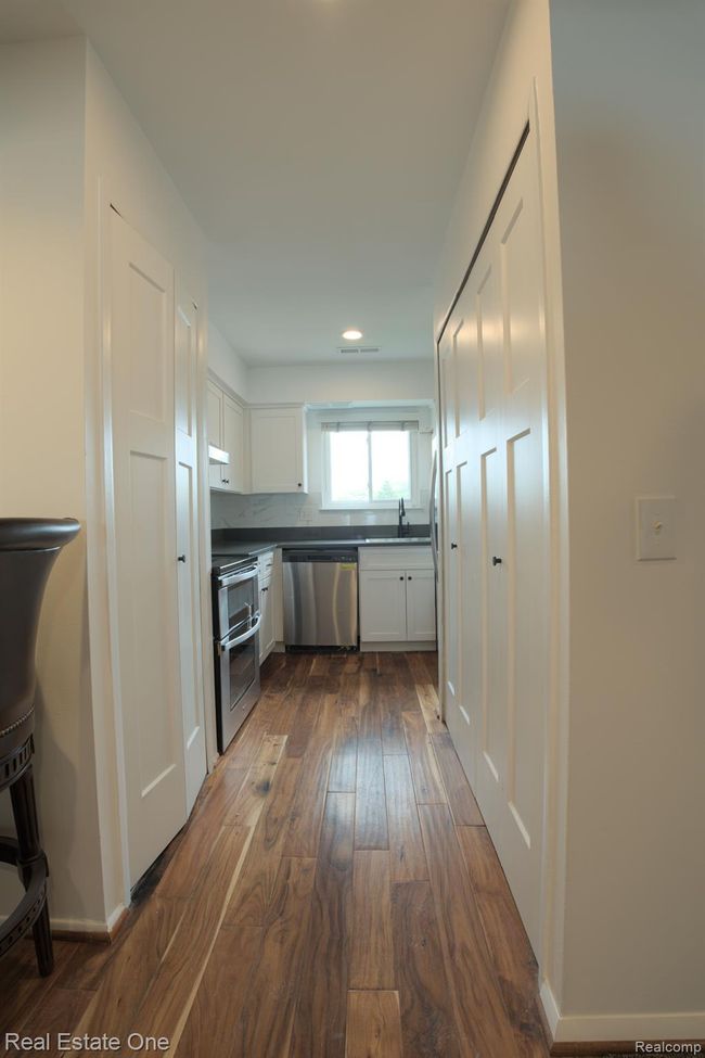 UNIT-41 - 1944 Klingensmith Rd, Condo with 2 bedrooms, 2 bathrooms and null parking in Bloomfield Hills MI | Image 19