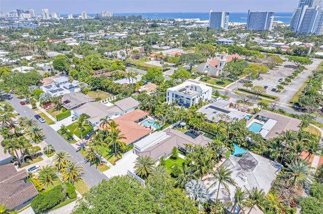 2008 Admirals Way, House other with 3 bedrooms, 3 bathrooms and null parking in Fort Lauderdale FL | Image 9