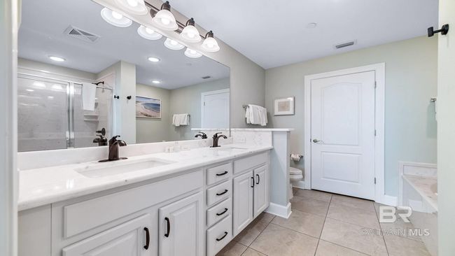 Bathroom | Image 24
