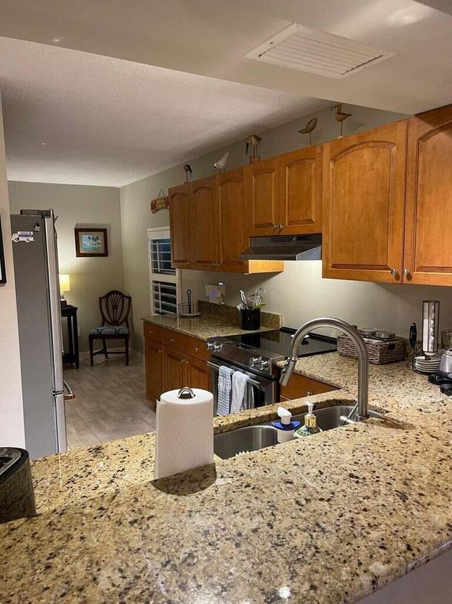 APT-111 - 10980 S Ocean Dr, Condo with 2 bedrooms, 2 bathrooms and null parking in Jensen Beach FL | Image 16
